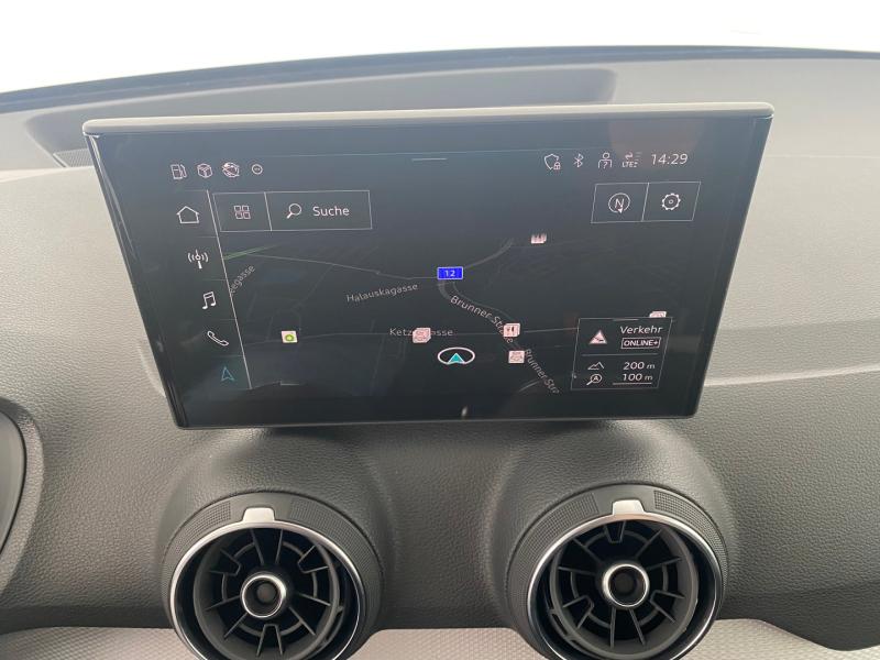 Audi Q2 30 TFSI admired