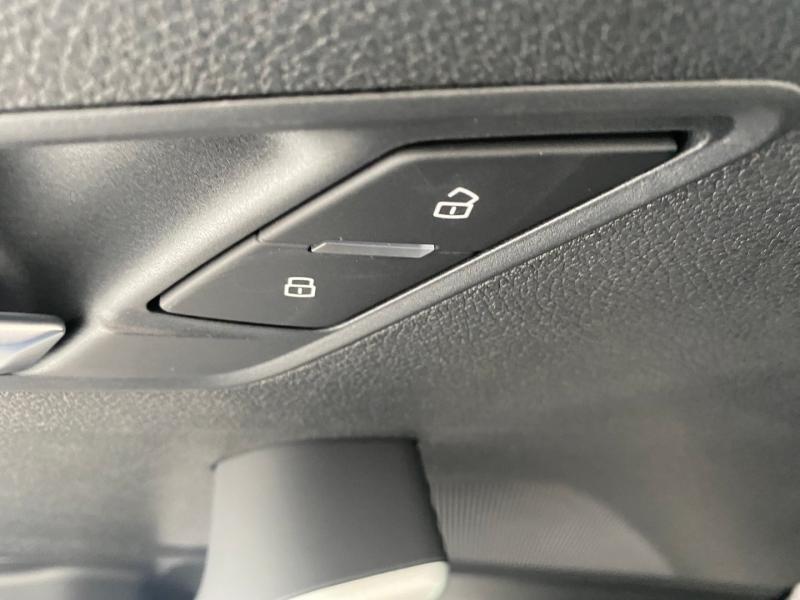 Audi Q2 30 TFSI admired