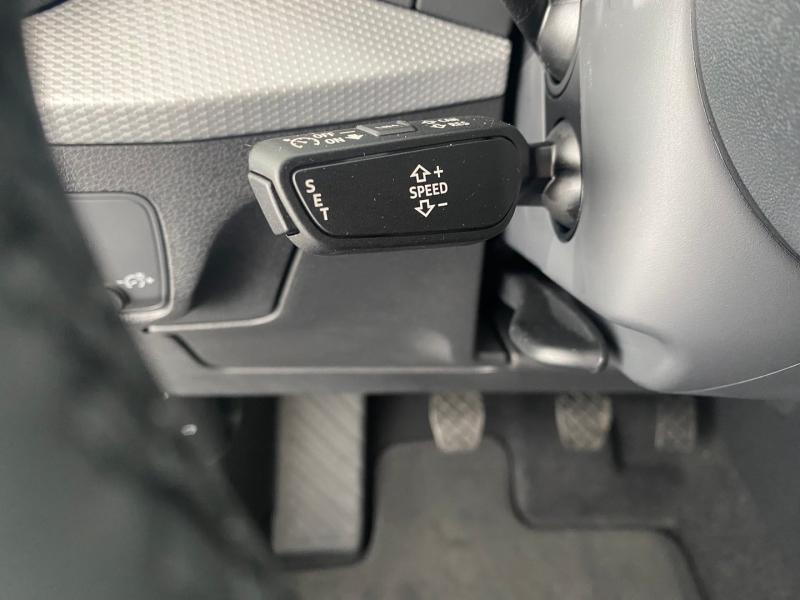 Audi Q2 30 TFSI admired