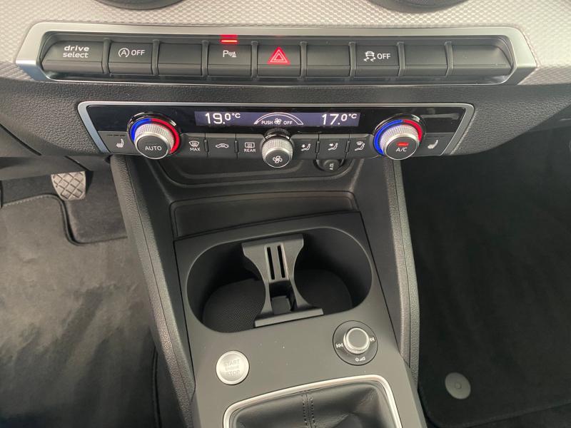 Audi Q2 30 TFSI admired