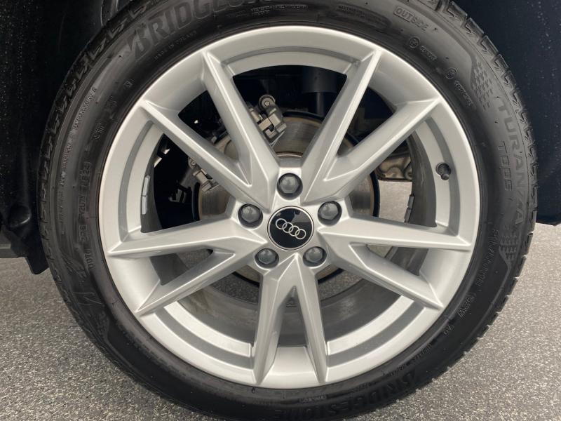 Audi Q2 30 TFSI admired