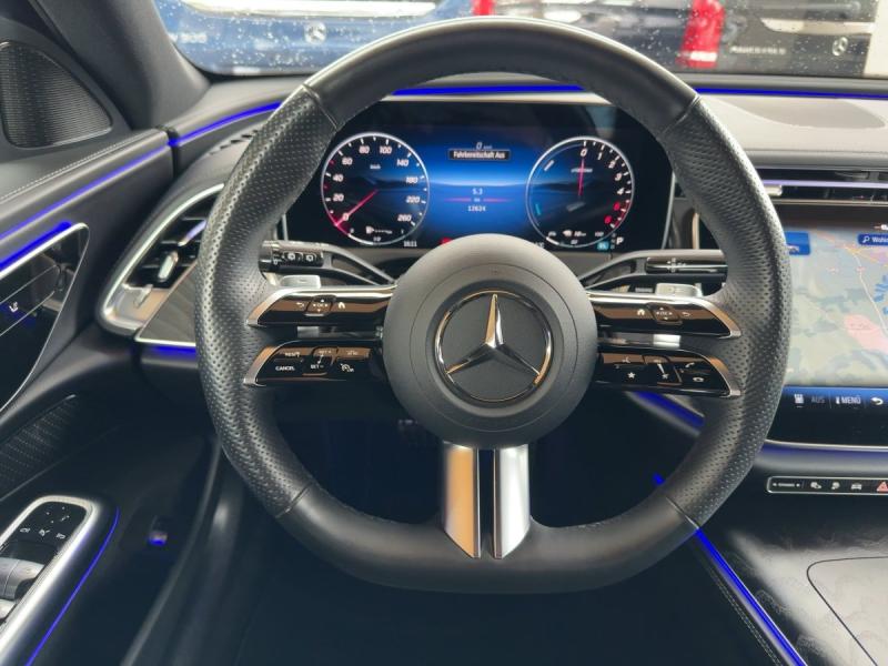 MERCEDES-BENZ E 300 de 4M Kombi *AMG-Line*