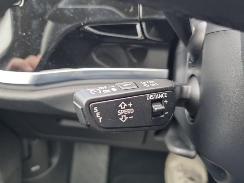 Audi Q3 35 TFSI admired