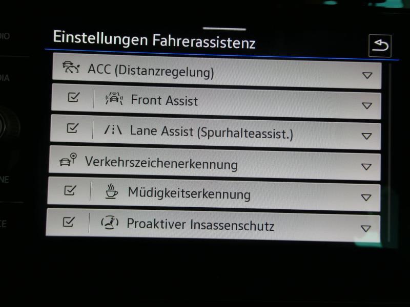 VW Passat Variant Business TDI SCR DSG