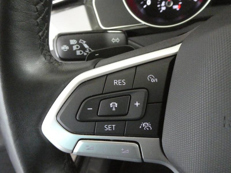 VW Passat Variant Business TDI SCR DSG