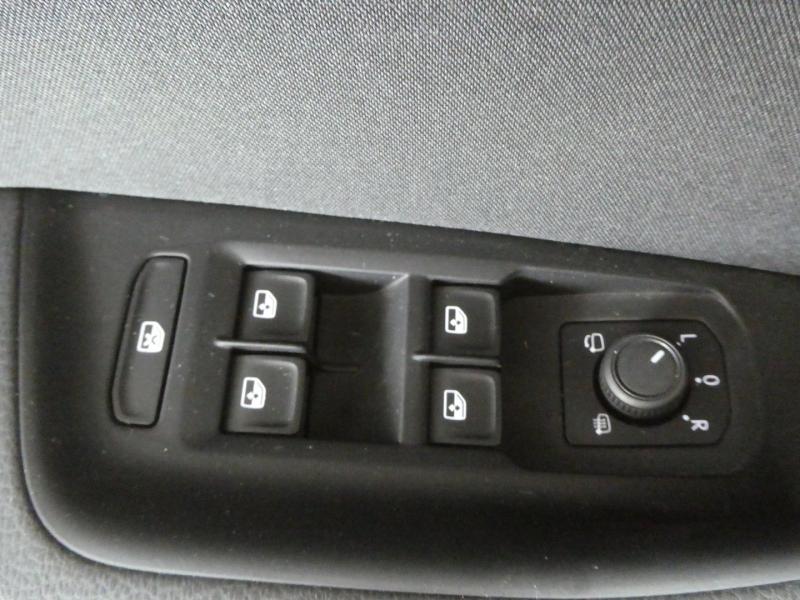 VW Passat Variant Business TDI SCR DSG