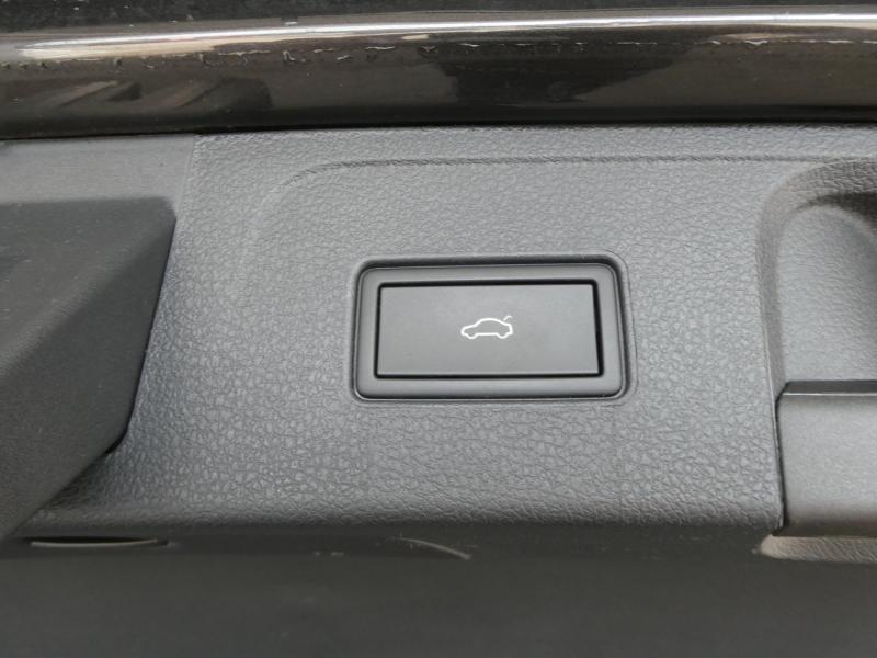 VW Passat Variant Business TDI SCR DSG