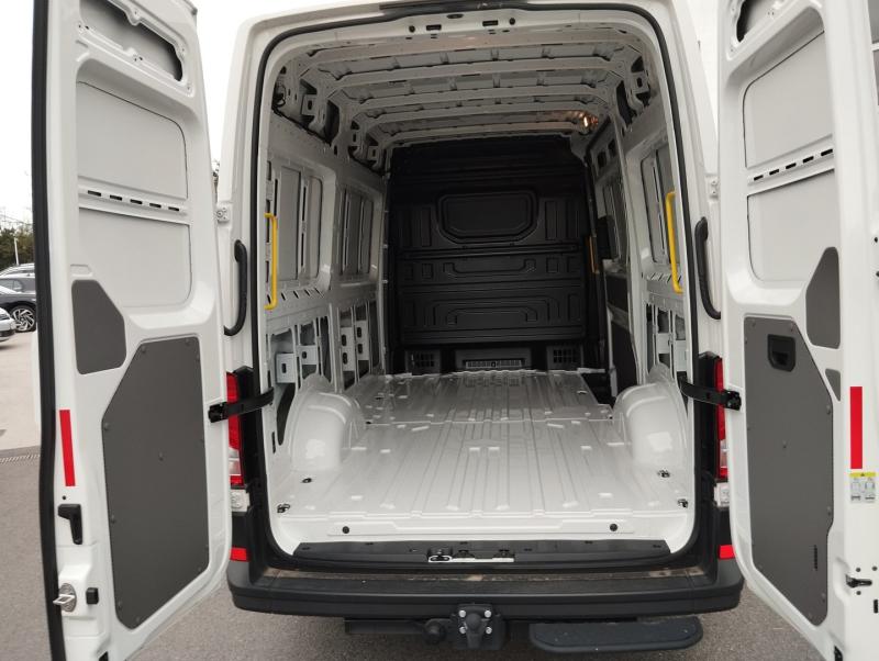 VW Crafter 35 Kasten Entry L3H3 TDI 4MOT
