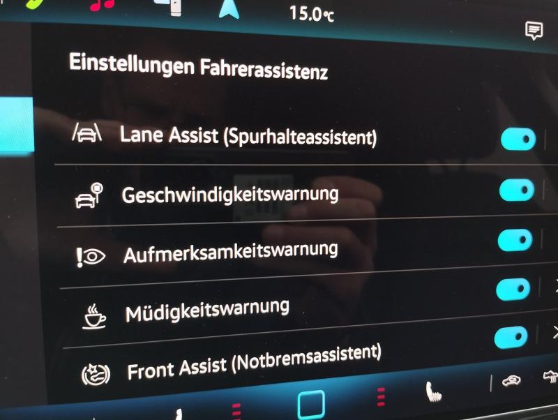 VW Golf Variant Life TSI