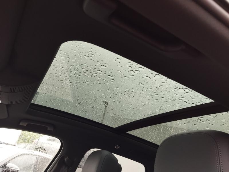 VW Touareg R-Line TDI 4MOTION