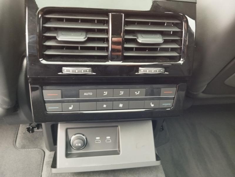 VW Touareg R-Line TDI 4MOTION