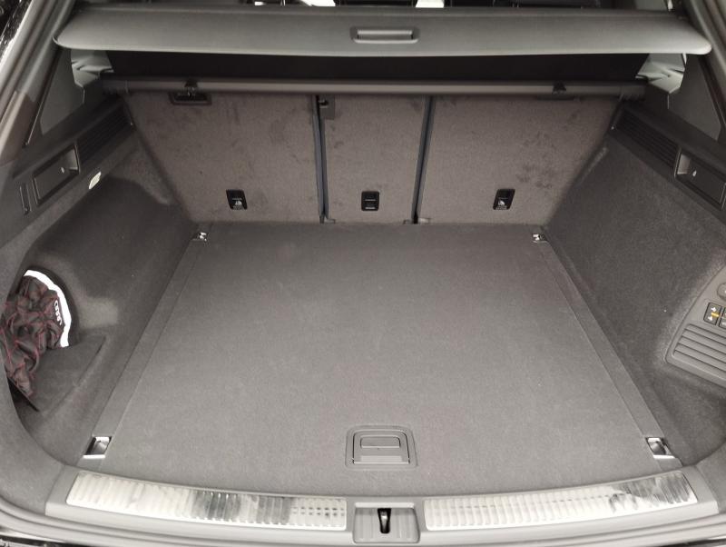 VW Touareg R-Line TDI 4MOTION