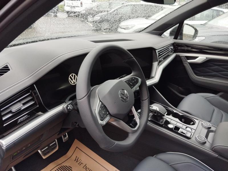 VW Touareg R-Line TDI 4MOTION