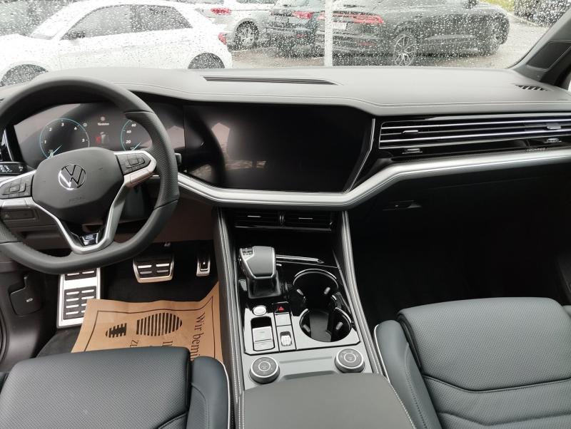 VW Touareg R-Line TDI 4MOTION