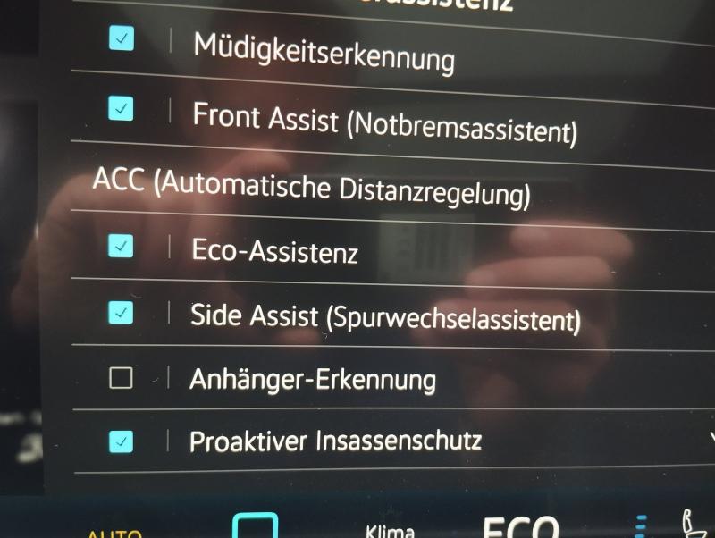 VW Touareg R-Line TDI 4MOTION