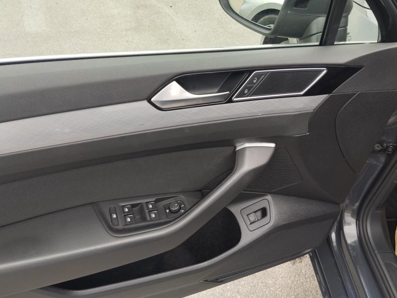 VW Passat Variant Business TDI DSG