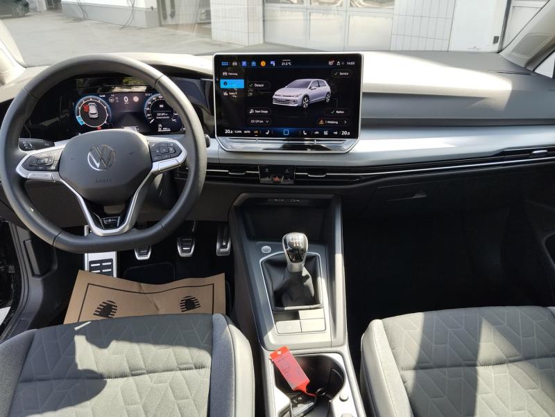 VW Golf Life TSI