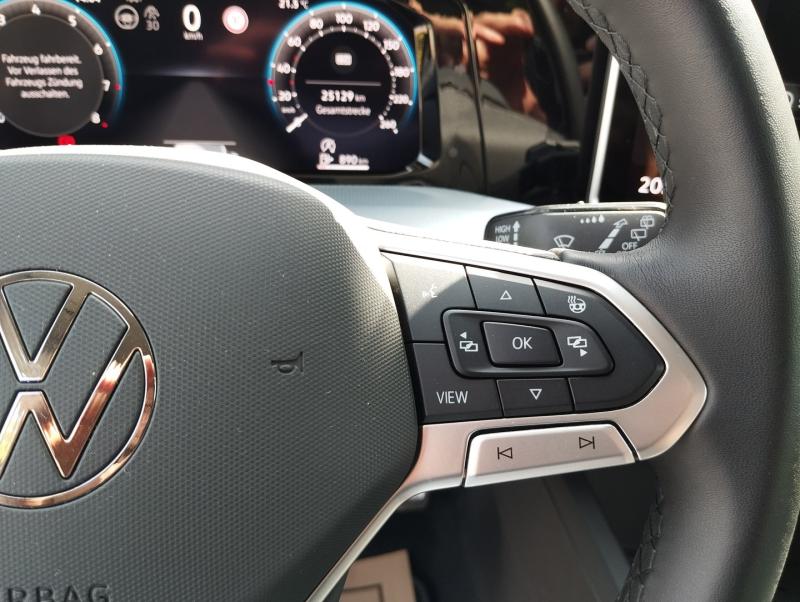 VW Golf Life TSI