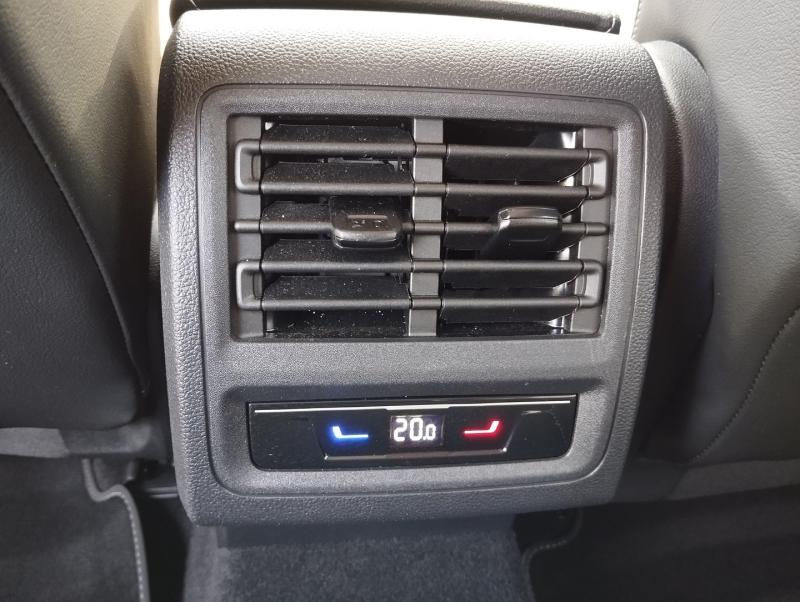 VW Golf Life TSI