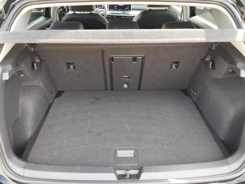 VW Golf Life TSI