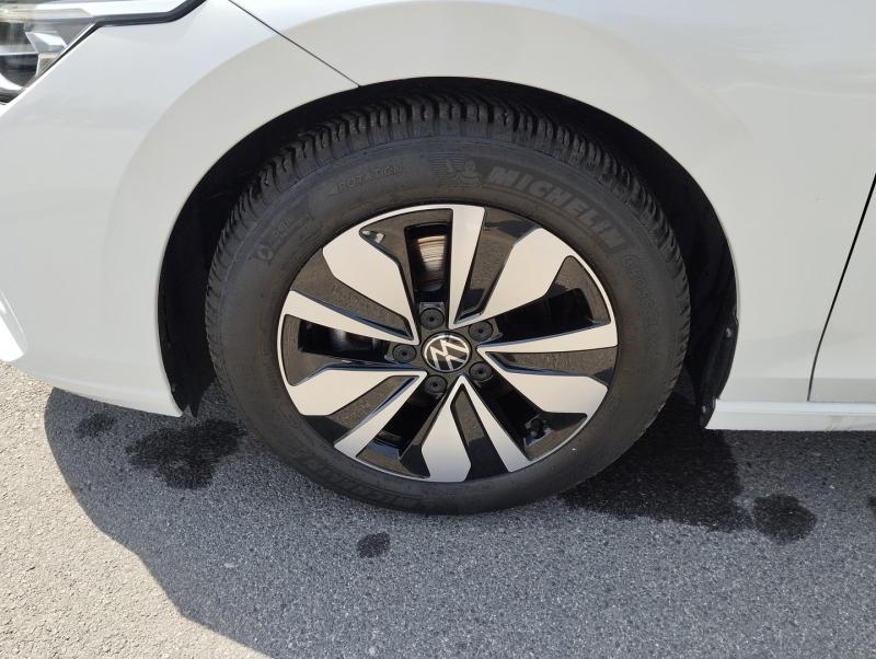 VW Golf Life TSI