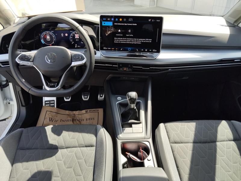 VW Golf Life TSI