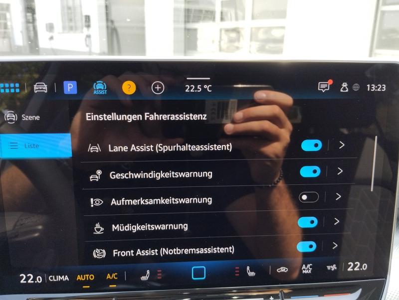 VW Golf Life TSI
