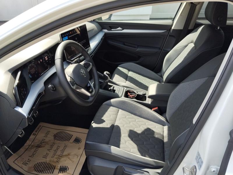 VW Golf Life TSI