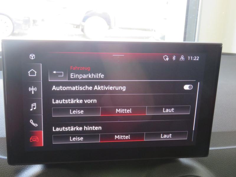 Audi Q2 30 TFSI admired