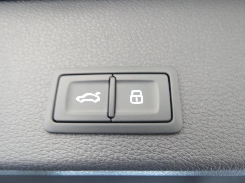 Audi Q2 30 TFSI admired