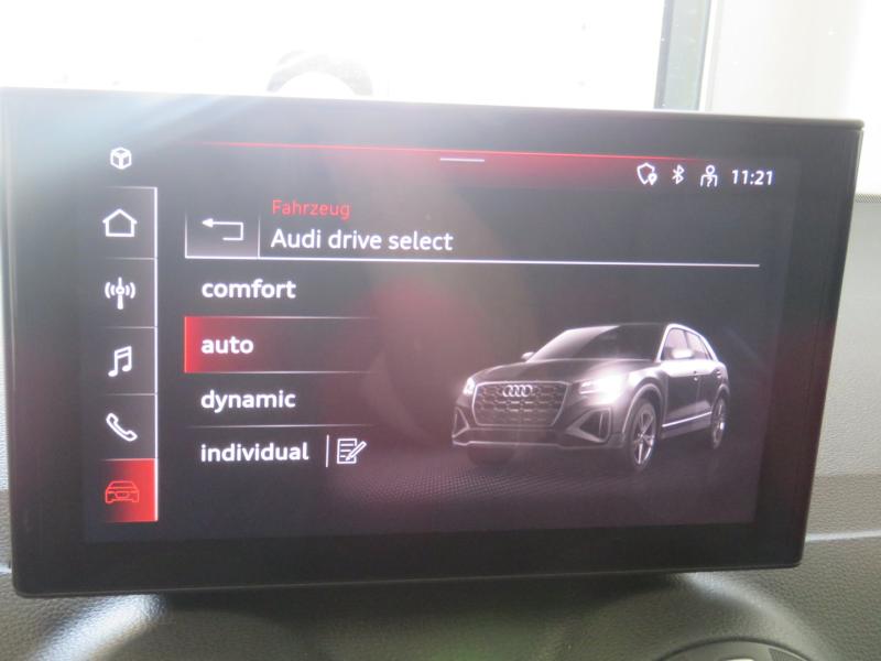 Audi Q2 30 TFSI admired