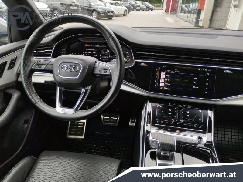 Audi SQ8 TFSI quattro