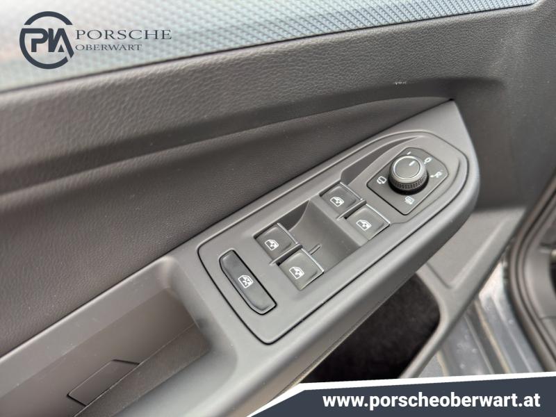 VW Golf Life TSI