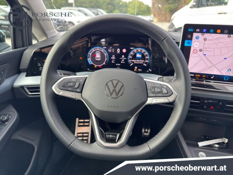 VW Golf Life TSI