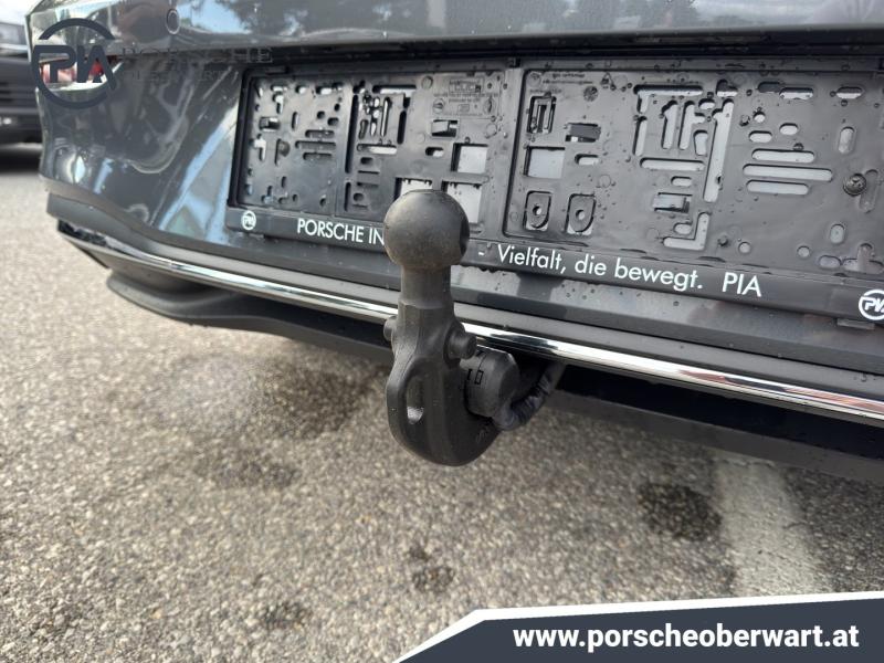 VW Golf Life TSI