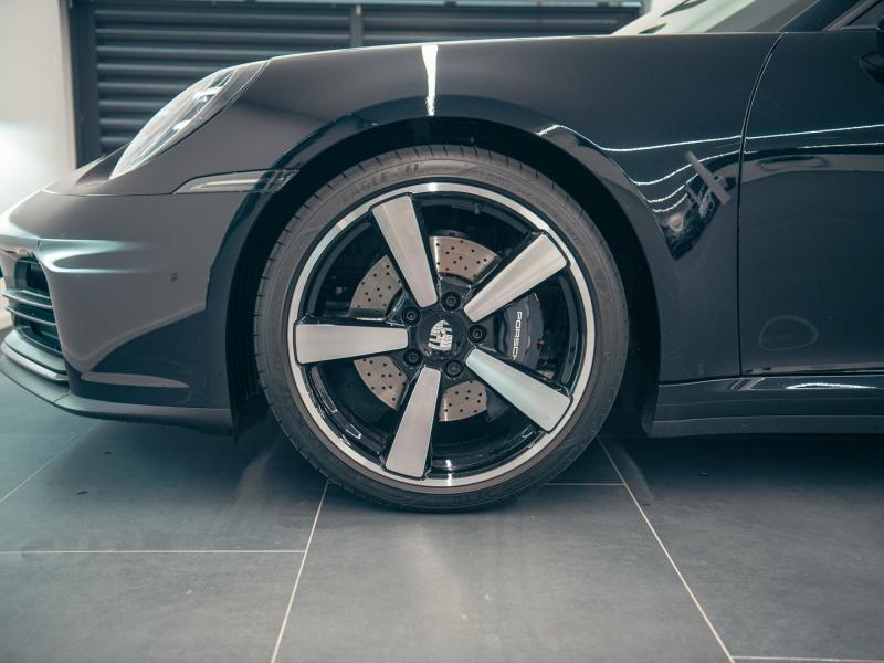 Porsche 911 Carrera Cabriolet