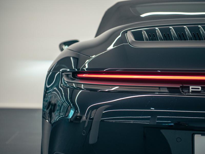 Porsche 911 Carrera Cabriolet