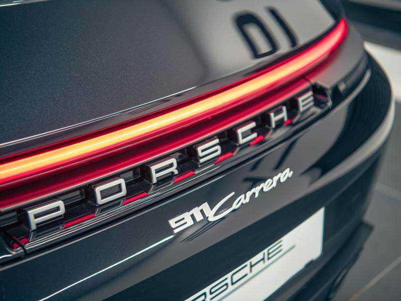 Porsche 911 Carrera Cabriolet