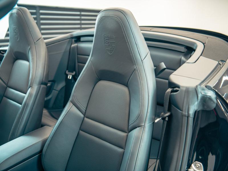 Porsche 911 Carrera Cabriolet