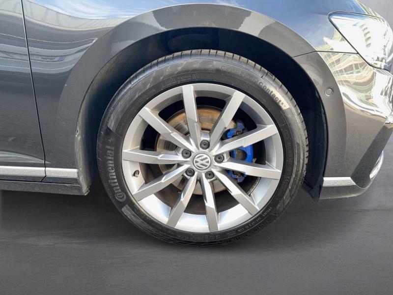 VW Passat GTE Variant