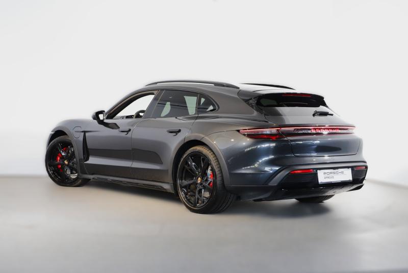 Porsche Taycan 4S Cross Turismo
