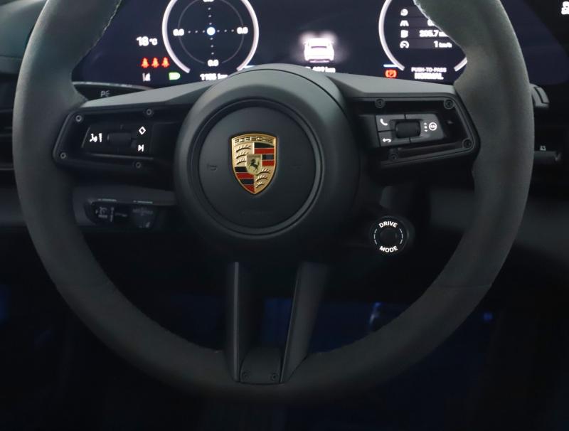 Porsche Taycan 4S Cross Turismo