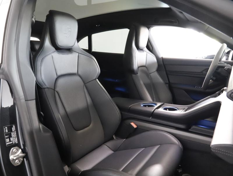 Porsche Taycan 4S Cross Turismo