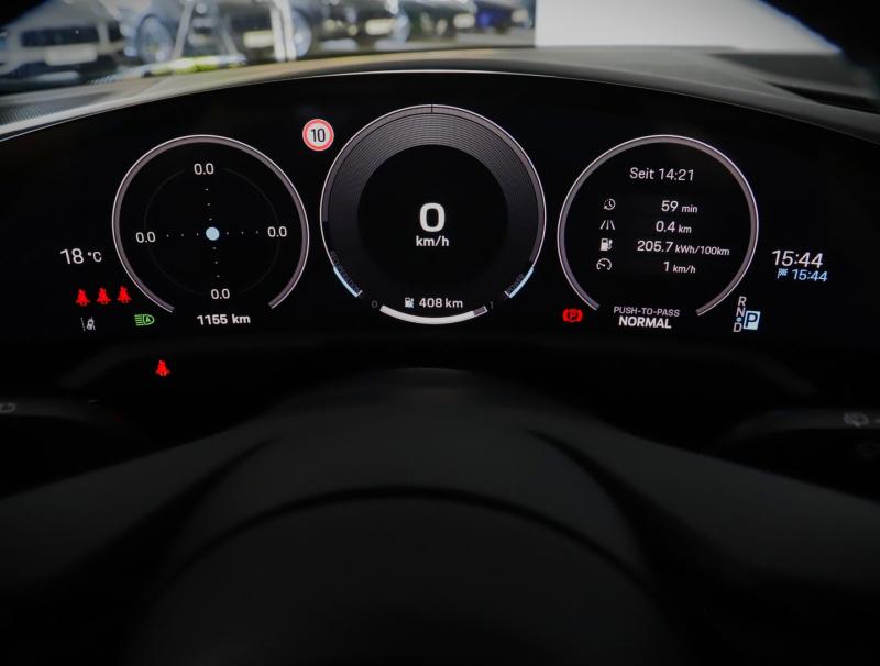 Porsche Taycan 4S Cross Turismo