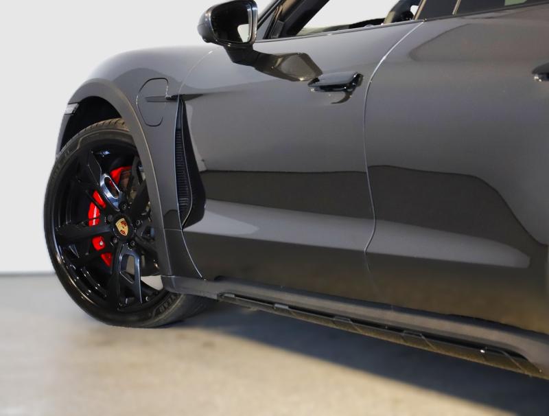 Porsche Taycan 4S Cross Turismo