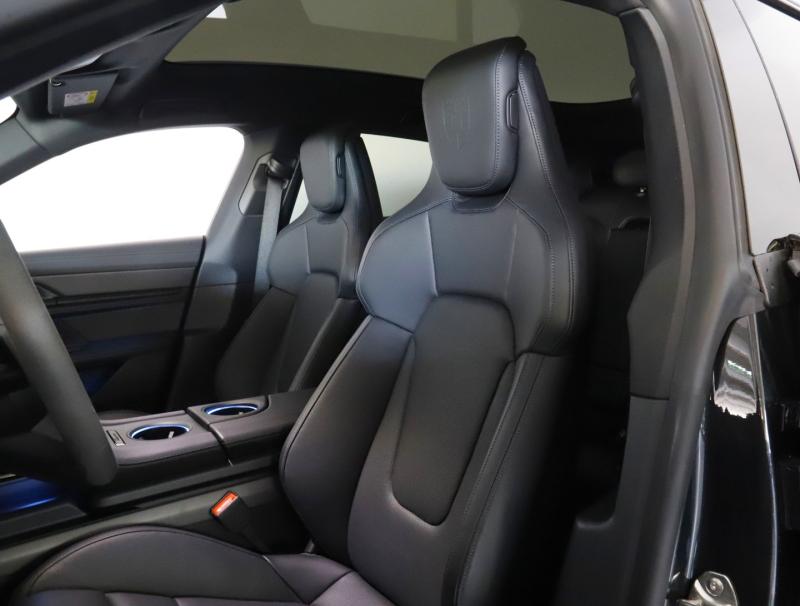 Porsche Taycan 4S Cross Turismo