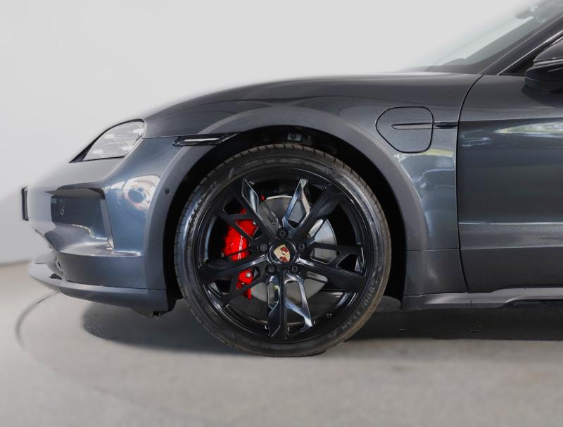 Porsche Taycan 4S Cross Turismo