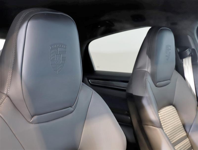 Porsche Cayenne E-Hybrid Coupé Platinum Edition