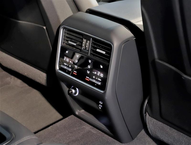 Porsche Cayenne E-Hybrid Coupé Platinum Edition