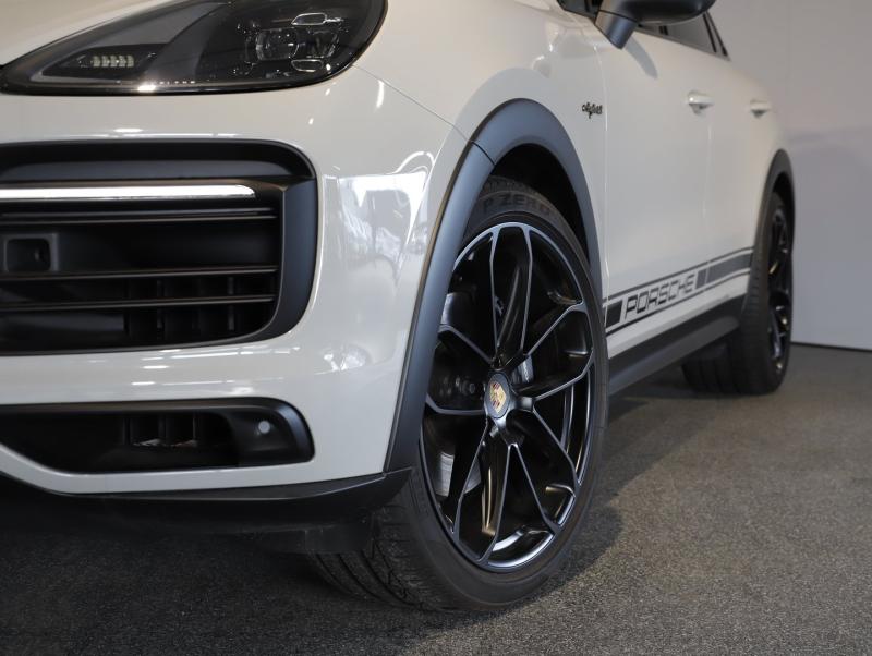 Porsche Cayenne E-Hybrid Coupé Platinum Edition
